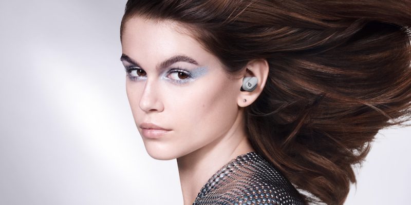 Beats Studio Buds Kaia Gerber Lunar Gray