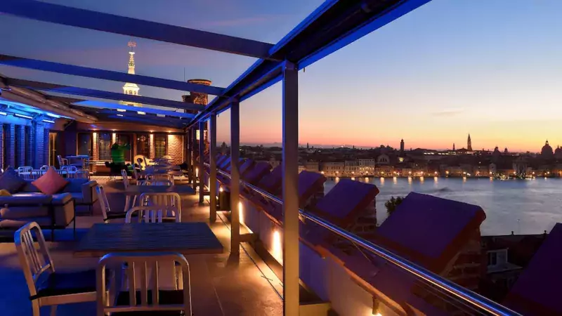 Skyline Bar Hilton Molino Stucky Venice