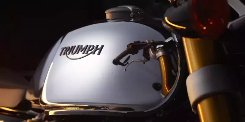 Triumph Thruxton RS Chrome Edition