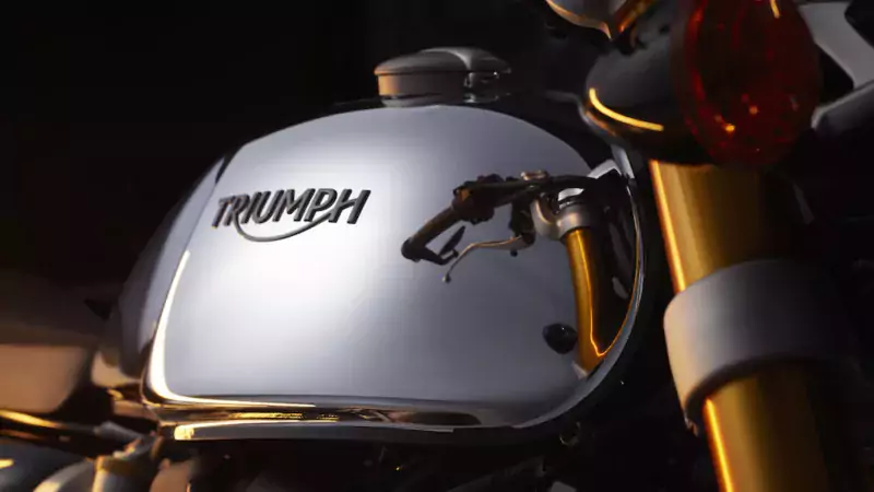 Triumph Thruxton RS Chrome Edition