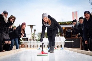 Hilton Vienna Danube Waterfront Curling