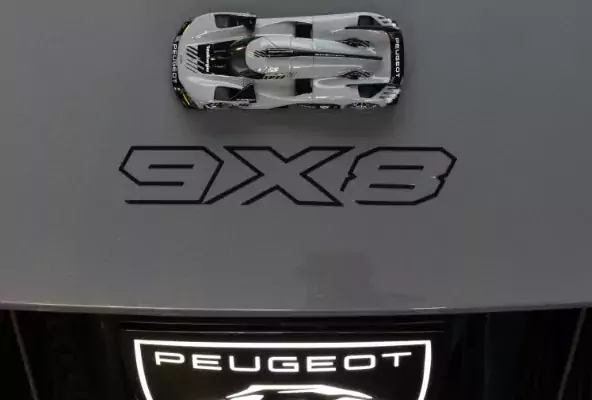 Peugeot 9X8