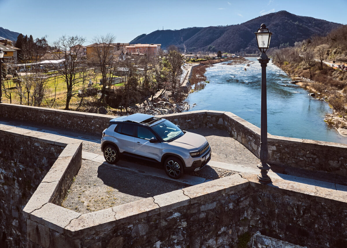 Jeep Avenger e-hybrid