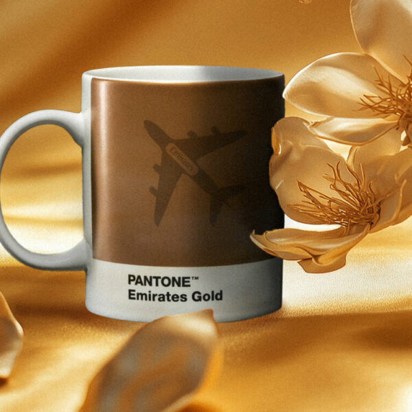 Tazza mug Emirates x Pantone Gold