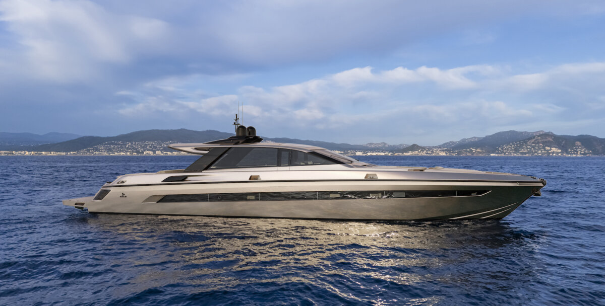 Yacht OTAM 90