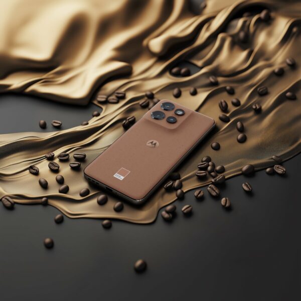 Motorola edge 50 neo mocha mousse Pantone 2025